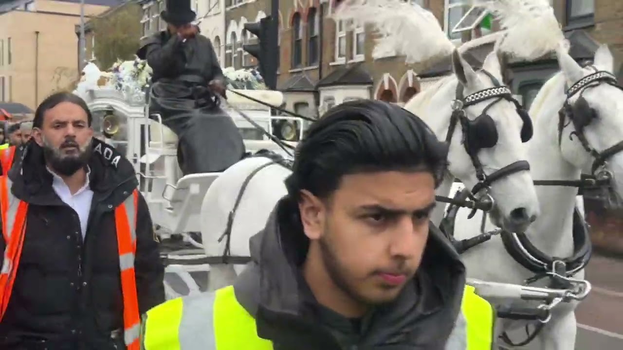 Pir Abdul Qadir Jilani’s funeral offered in London, thousands in attendance
