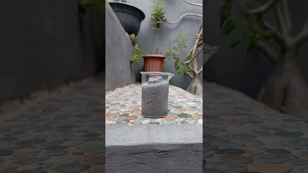 Aluminium VS Potassium Hydroxide (Al + KOH)