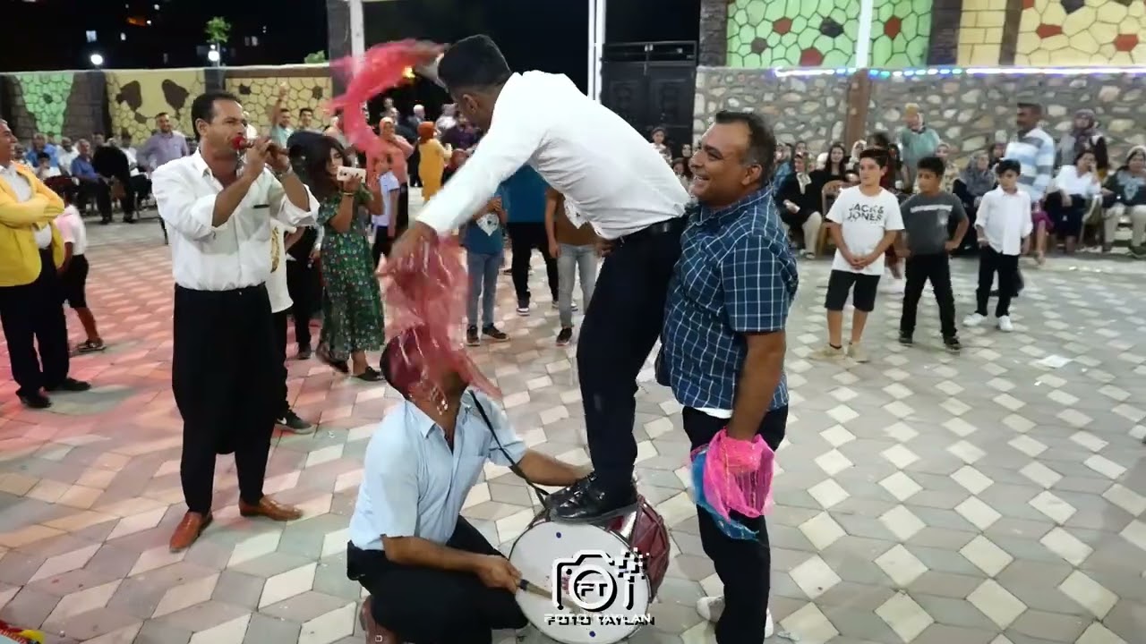 DAVUL SHOW SOFRAZLI ONUR