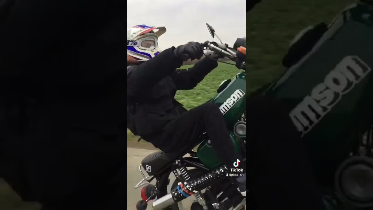 Simson wheelie