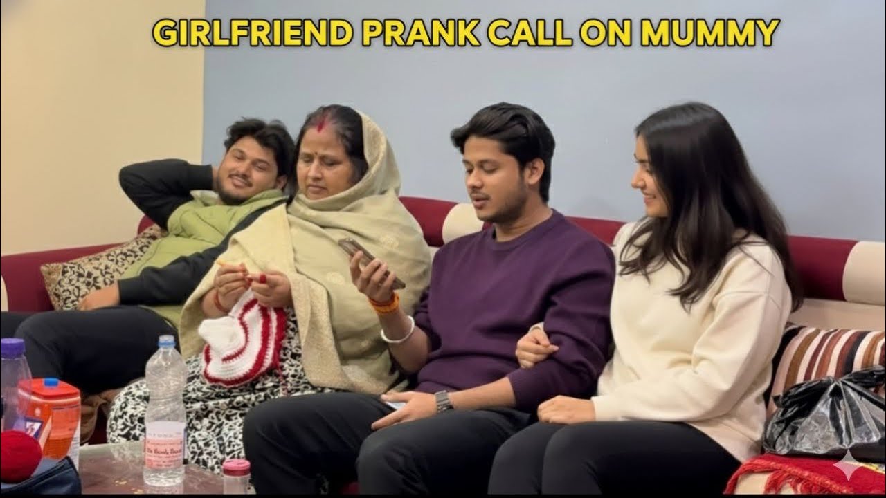 Girlfriend call prank on mummy || daat pad gayi 🥺| tiwar13