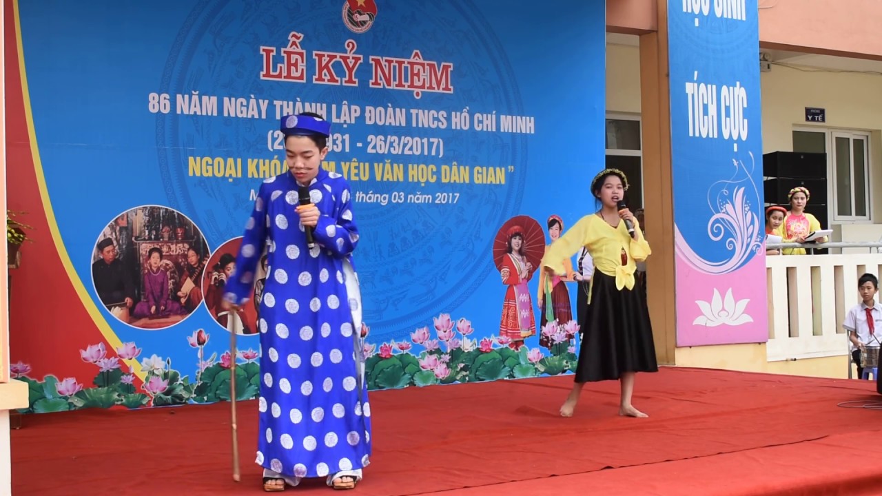Xã trưởng, mẹ Đốp (học sinh THCS Trưng Vương, Mê Linh, Hà Nội)
