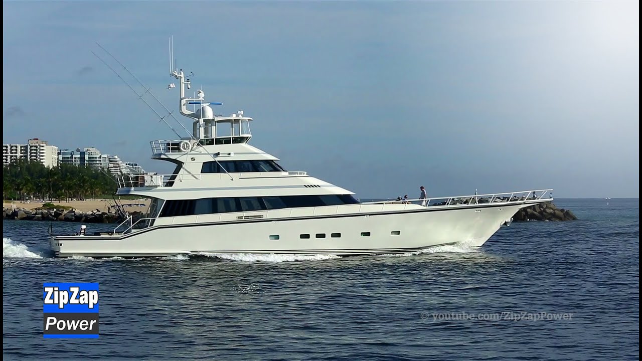 Enormous Sportfish Yacht | TEMPO REALE