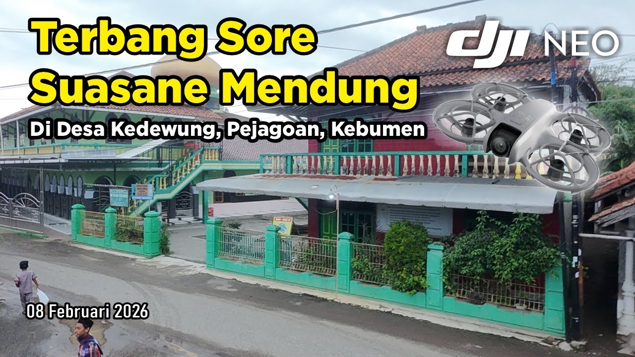 Terbang Sore Suasane Mendung Di Desa Penghasil Genteng Tanah Liat