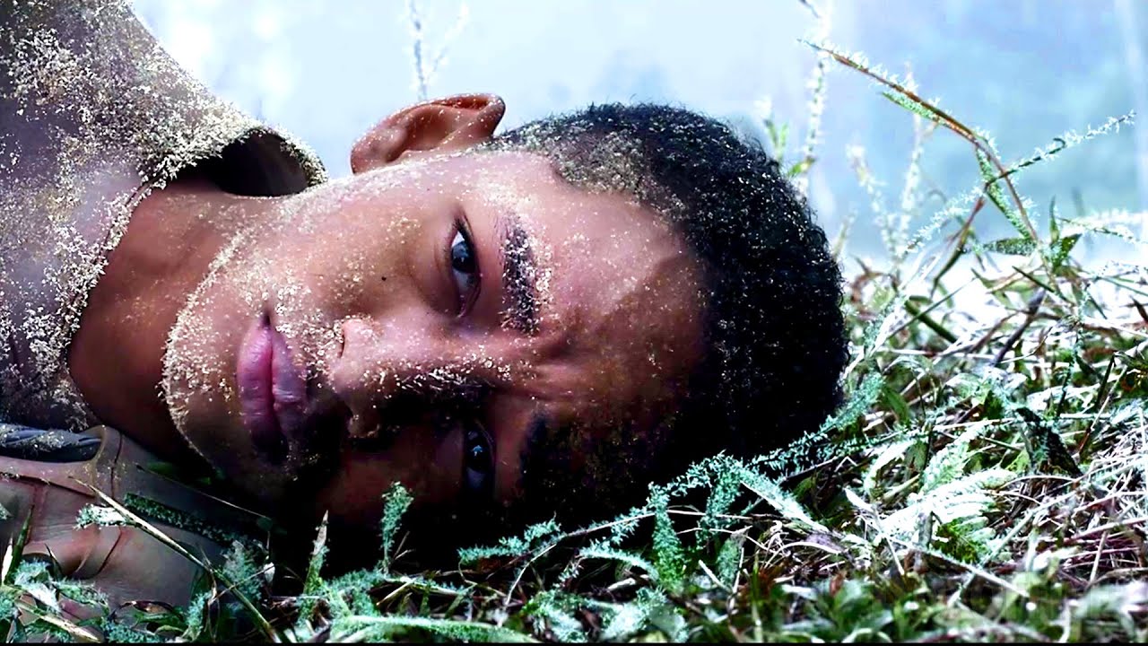 Perdido en un planeta hostil | Después de la Tierra | Clip en Español