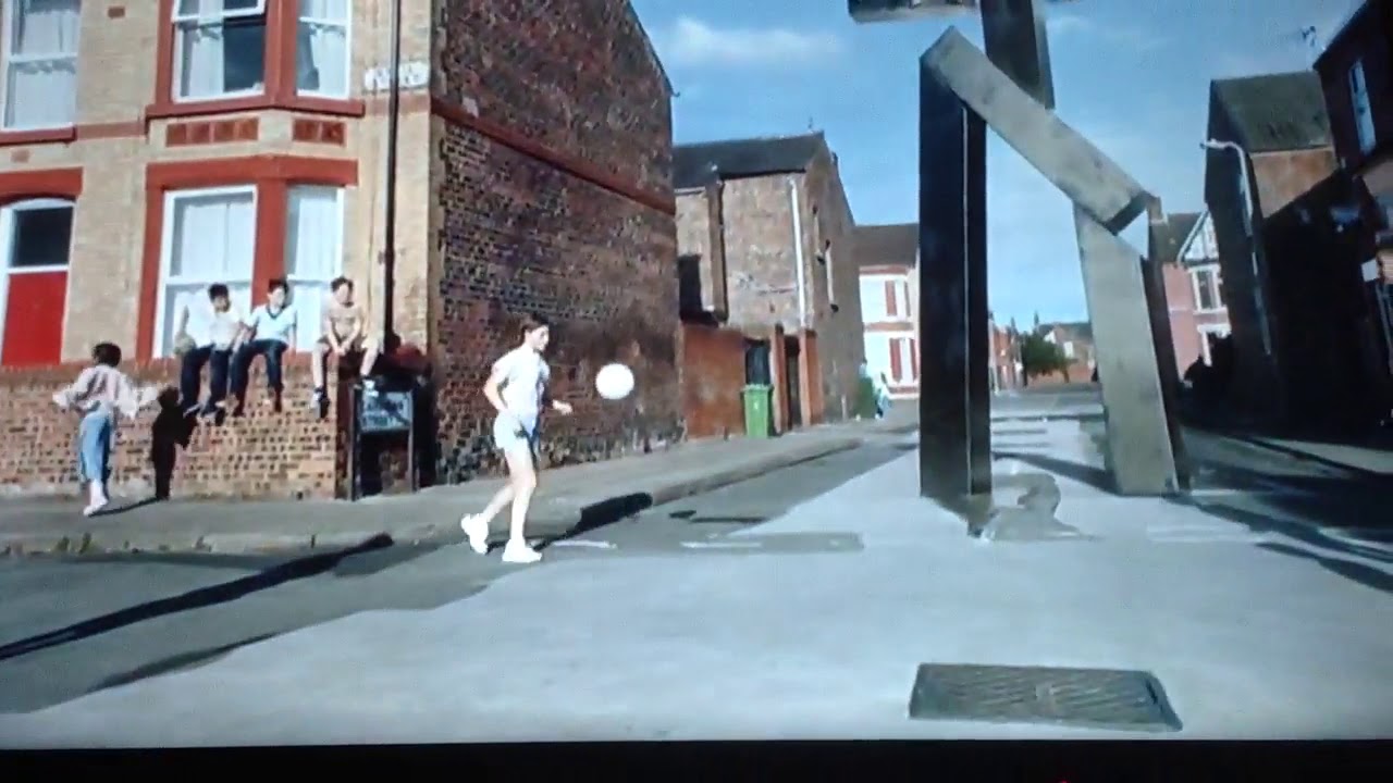 Daddy's Home - Channel 4 Intro