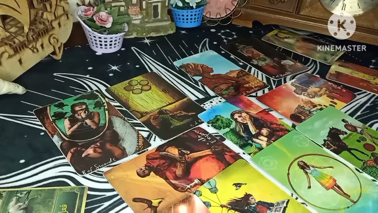 برج العذراء 😘😘 قراءه عن حبيبك المبتعد او المنفصل عنك فصراع بين قلبه وعقله بيراقبك هياخد قرار ولا فحي