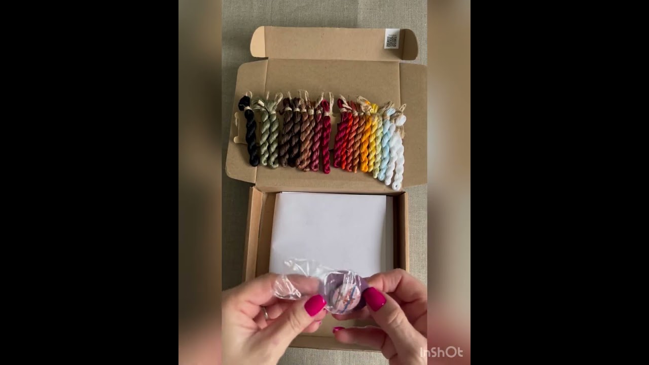 Moth Waltz z Owl Forest Embroidery  