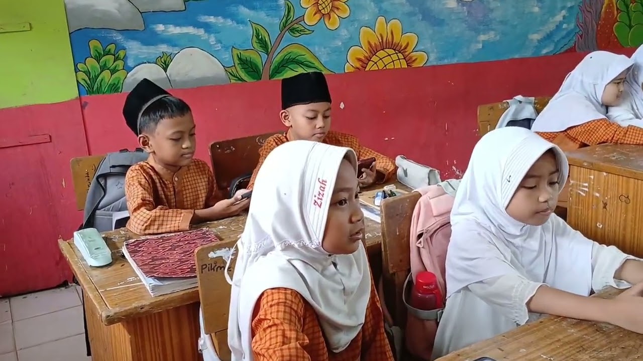 UJI KELOMPOK BESAR MEDIA FLIPBOOK BERBASIS AUGMENTED REALITY MATERI PANCA INDRA KELAS IV SD