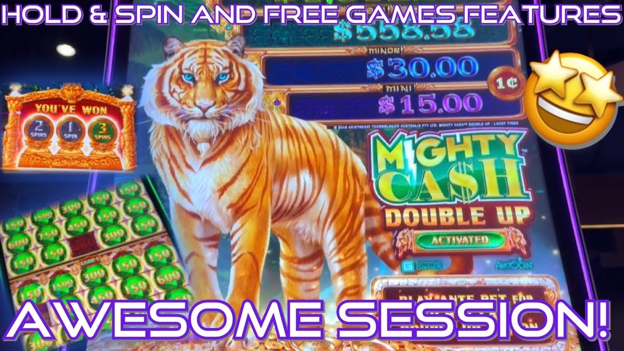 MIGHTY CASH DOUBLE UP SLOT MACHINE 🎰 NICE HOLD AND SPIN AND FREE GAME FEATURES! I WON THE BATTLE! 👍😁