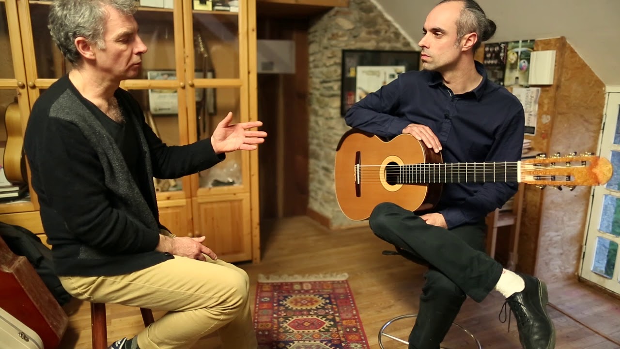 ECHANGE AUTOUR DE LA CREATION D'UNE GUITARE CLASSIQUE 7 CORDES PAR JEAN MARIE FOUILLEUL