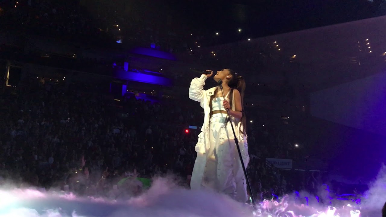 Ariana Grande - Leave Me Lonely Live at TD Garden Boston