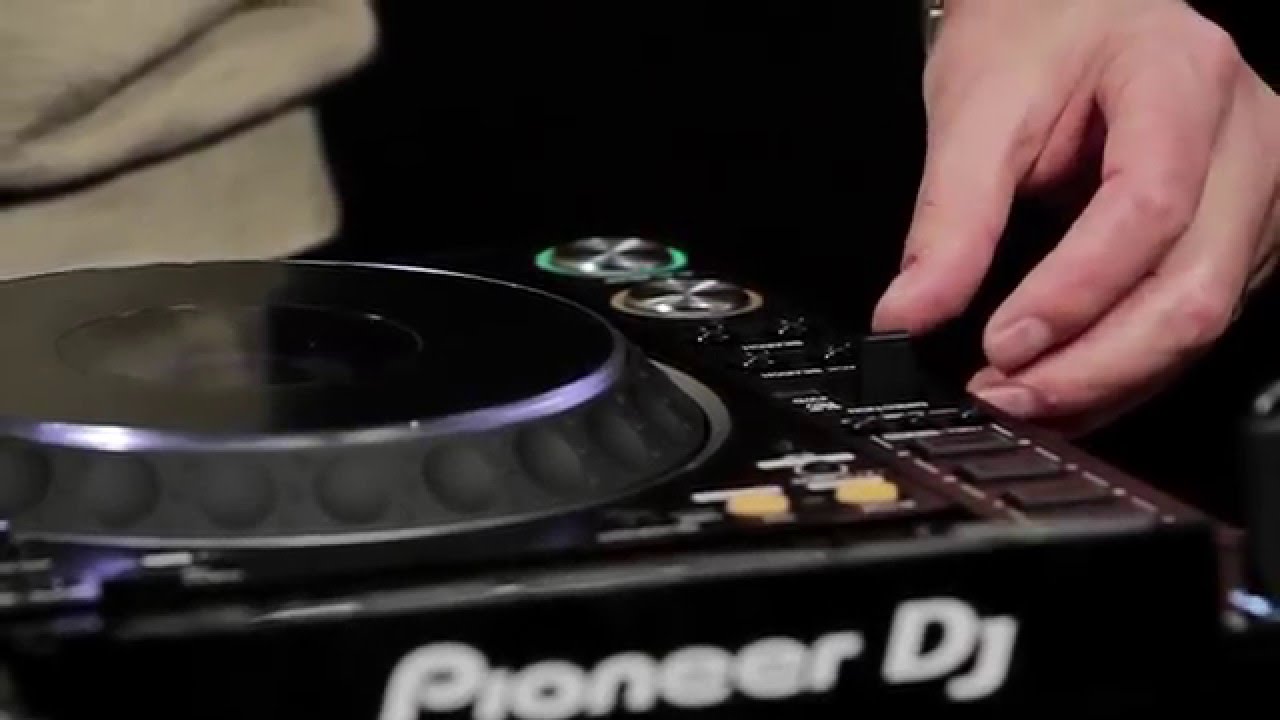 Pioneer CDJ2000 Nexus 2 & DJM900 Nexus 2 Mixer