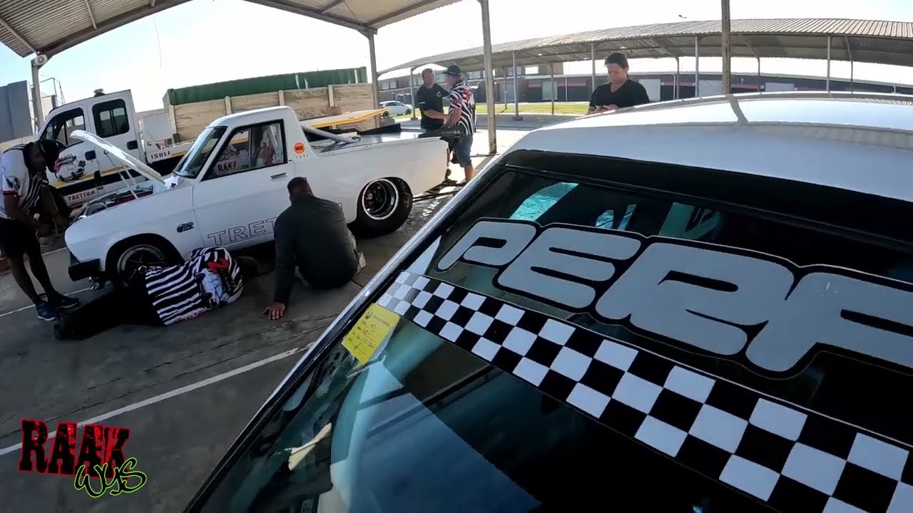 2JZ NISSAN CHAMP DIE POEDEL EN JACKRUSSEL 2JZ BOXIE TAKE ON SCRIBANTE