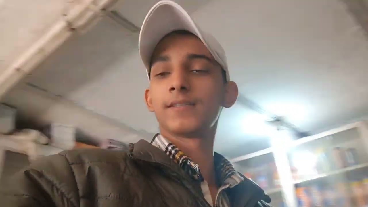 Dekho yaar Khiladi mein Kitna Bura hal hai....👀🤧😏☝️