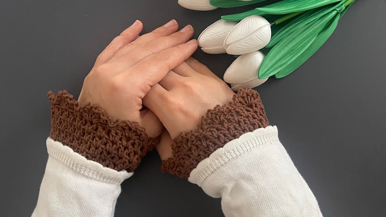 B&uuml;y&uuml;k İstek &Uuml;zerine! En Kolay ve Zarif Kolluk Yapımı 🤎✨ Easy Crochet Wrist Warmers Tutorial 🤎🧶
