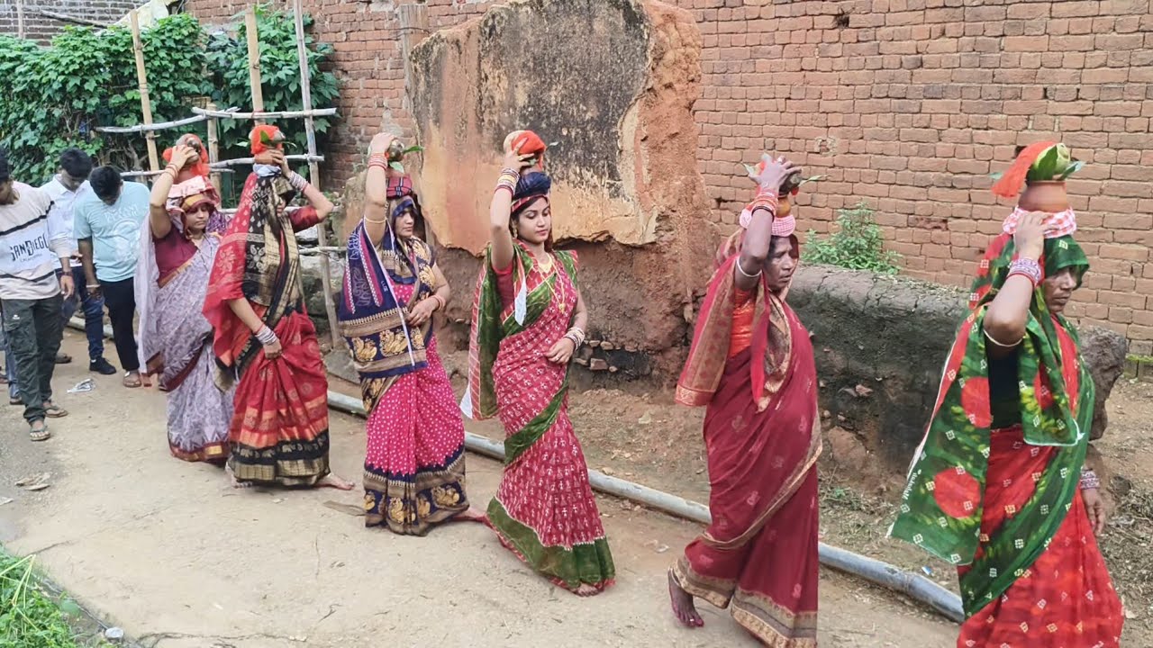Tanarada gajalaxmi puja kalasa yatra 2025 #villagehalchal #odiavlog #maalaxmi #laxmimantra ❤️🙏❤️