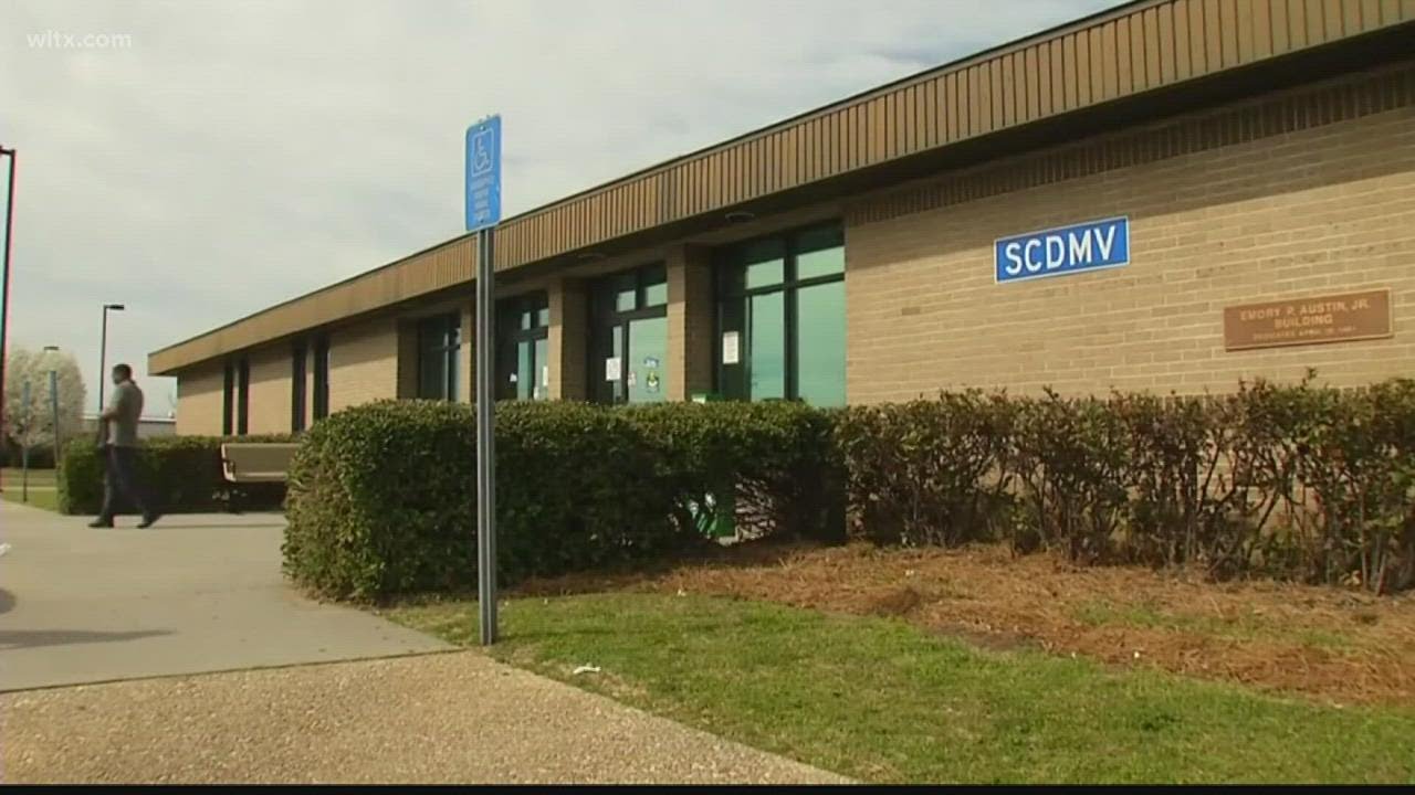 SCDMV employee arrested, charged with taking bribes
