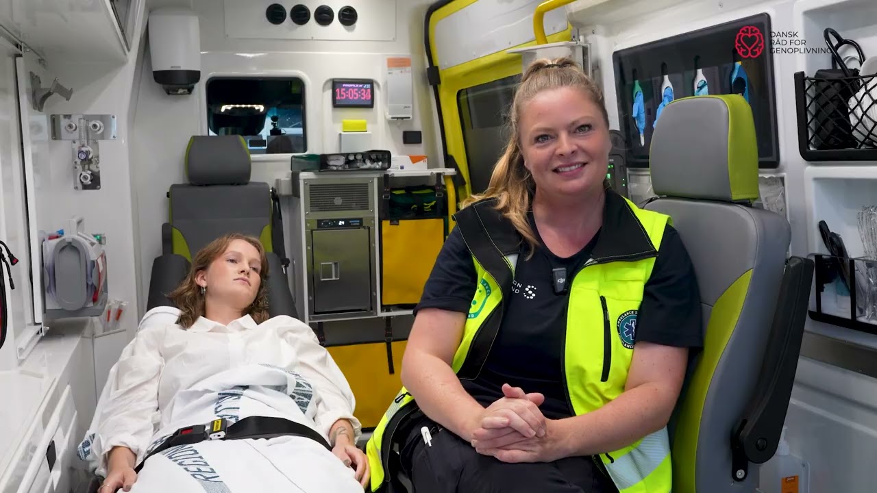 Arbejdet på alarmcentralen og kig i ambulancen