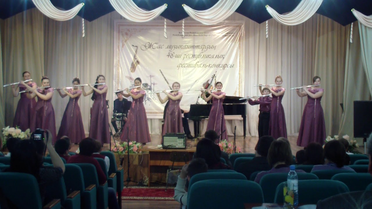 FLUTE/ФЛЕЙТА - Ансамбль флейтистов. Игрушка - В.Косма. ГРАН-ПРИ