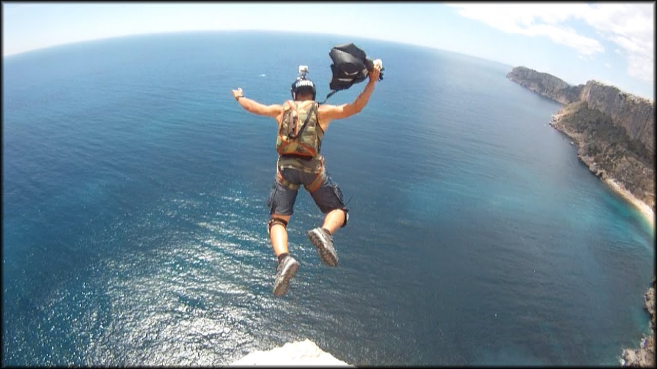BASE Jump Cala Moraig