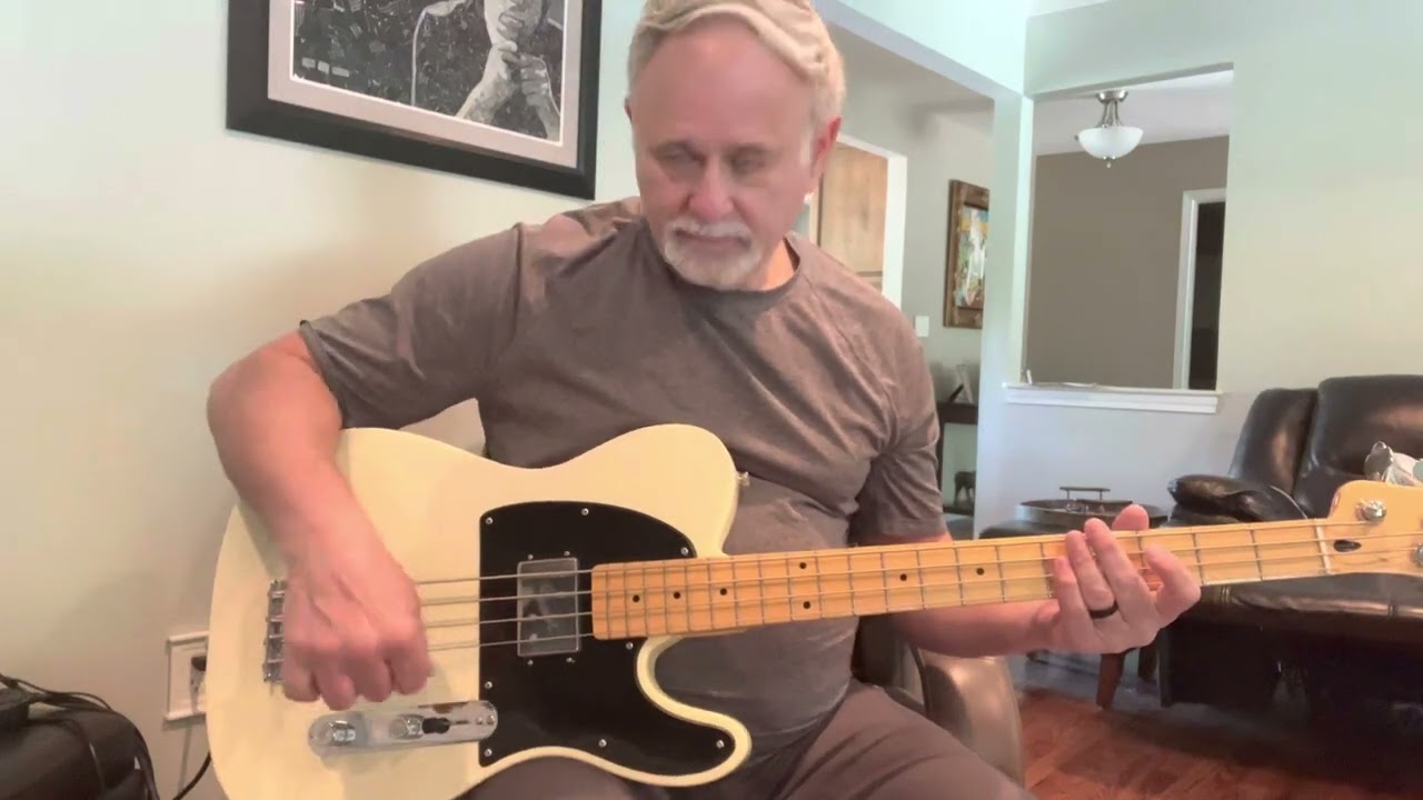 Fender Squire Telecaster Short Scale Bass 32” Scale Test