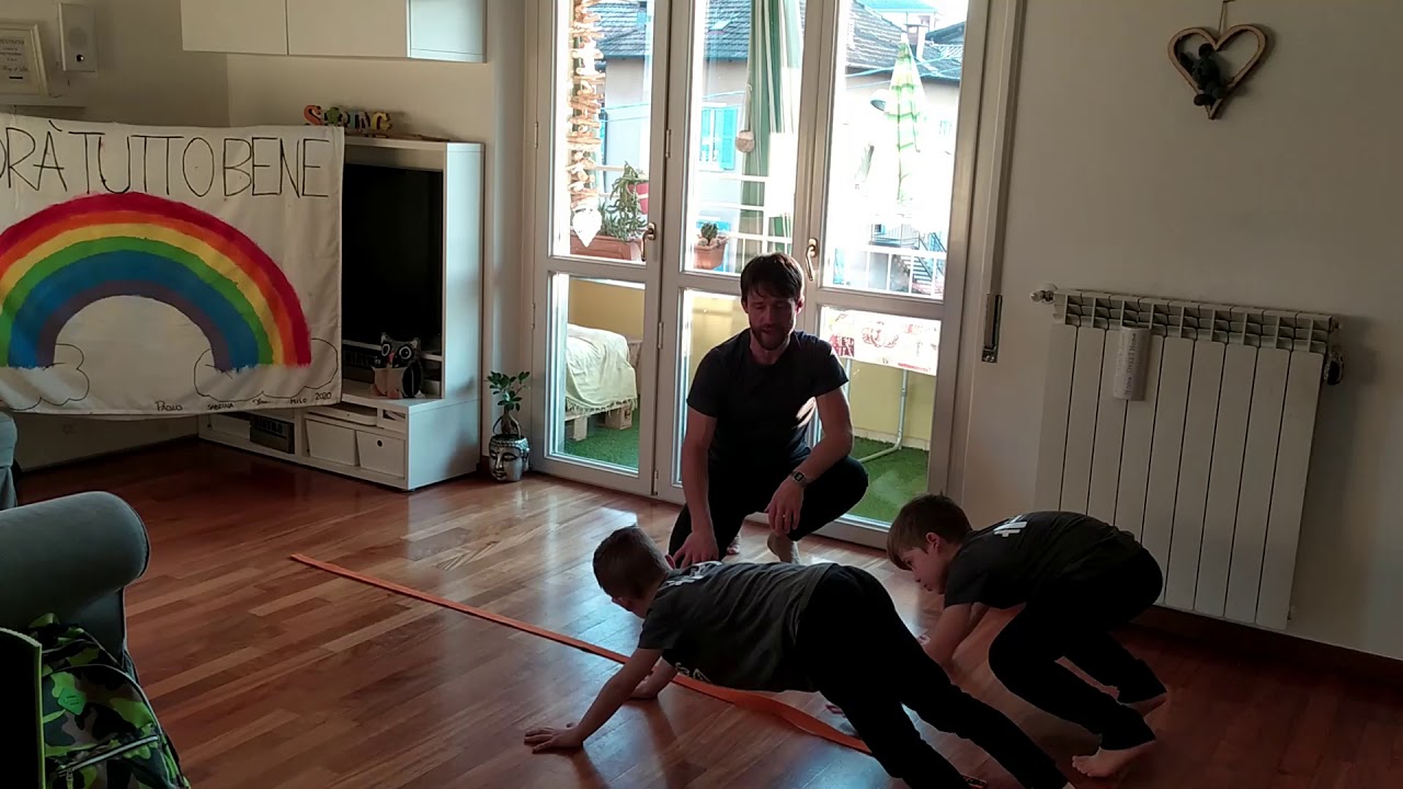 FIT KIDS AT HOME - Ginnastica per bambini a casa
