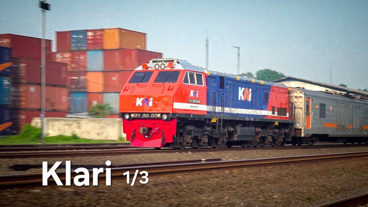 1/3 Nonton Kereta Api Ngebut Di Klari 11/12/2025