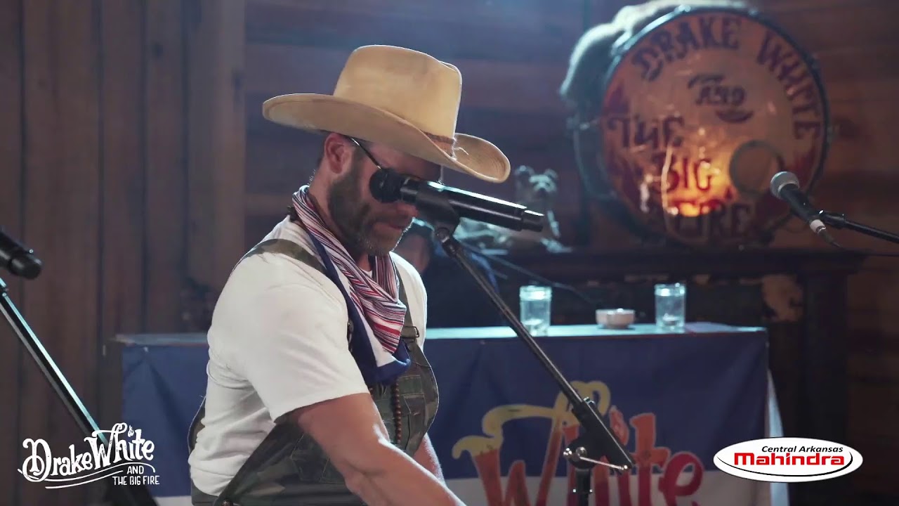 Drake White - Wednesday Night Therapy - Special Guests The Woods