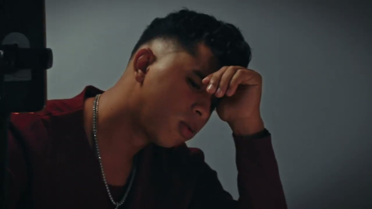 Páginas_Prince lebel (Official Music video)