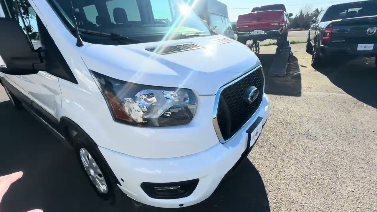 2025 Ford transit XLT 15 passenger, T 350, only 13 K miles, Like New condition!!! ￼￼