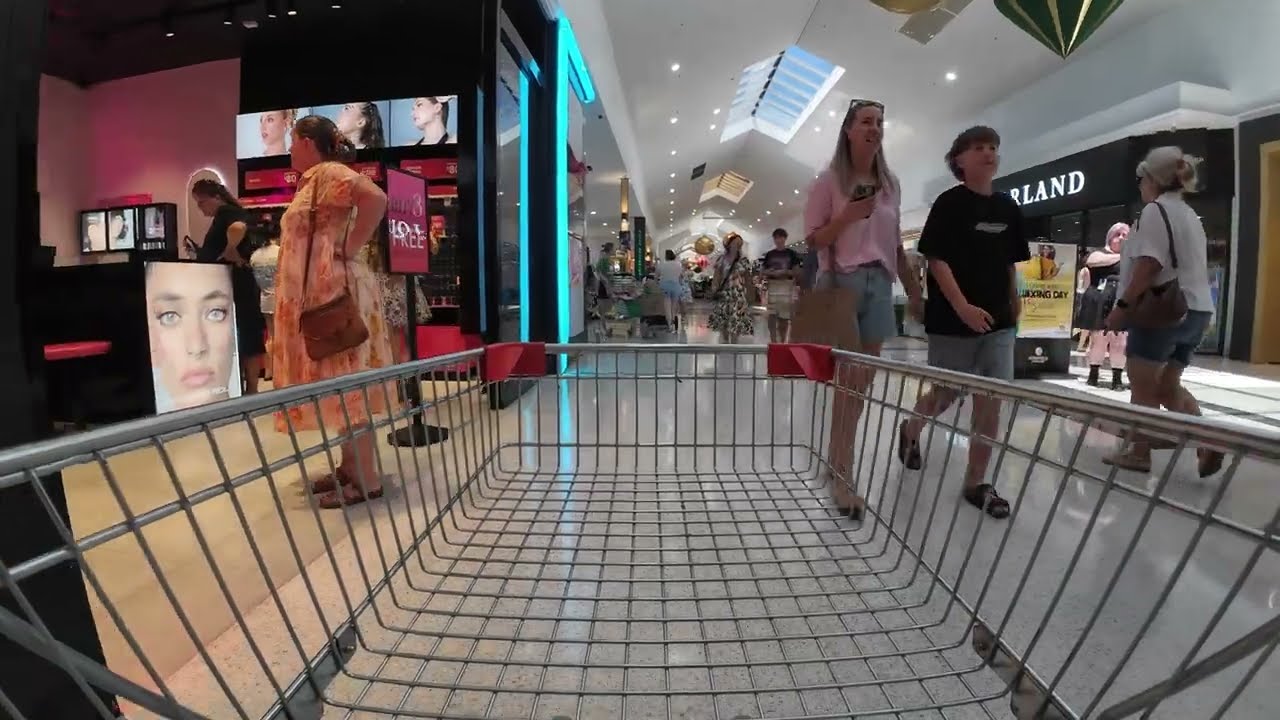 AUSTRALIAN SHOPPING CENTRE WALKTHROUGH - Morayfield Shopping Centre walking tour