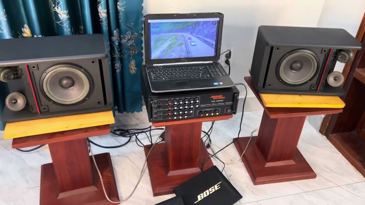 Loa BOSE 301AV MONITOR chỉ đỏ siêu đẹp giá quá rẻ các bác ạ gân rin trùng seri rin đét 0966.603.183