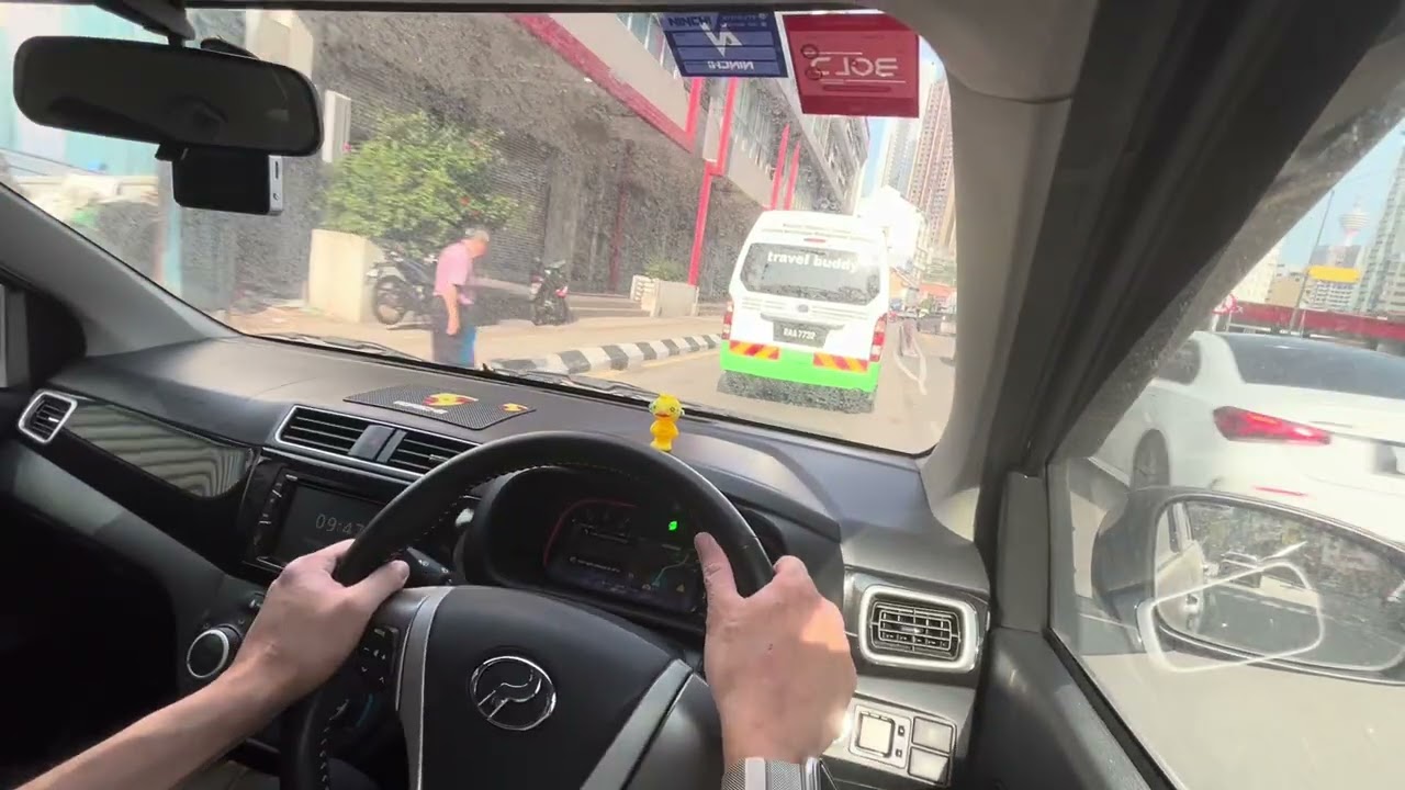 POV Drive Vlog - Driving an Old Car in the City