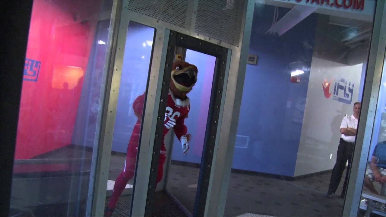 University of Utah's Swoop Goes Skydiving