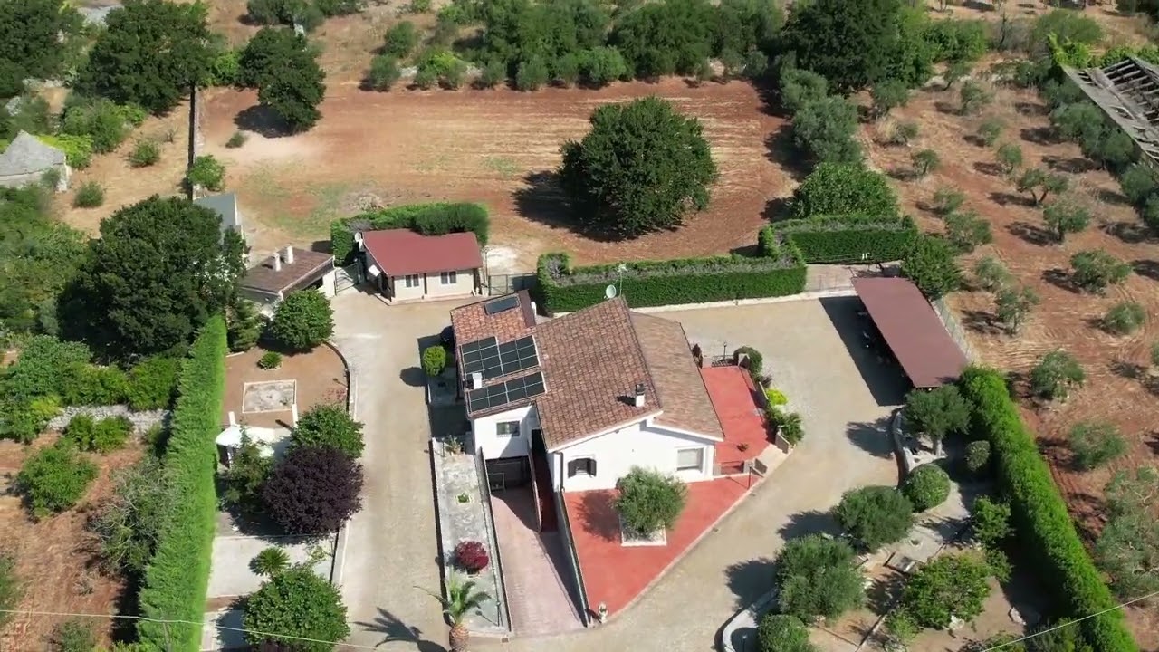 Villa ristrutturata in vendita a Noci