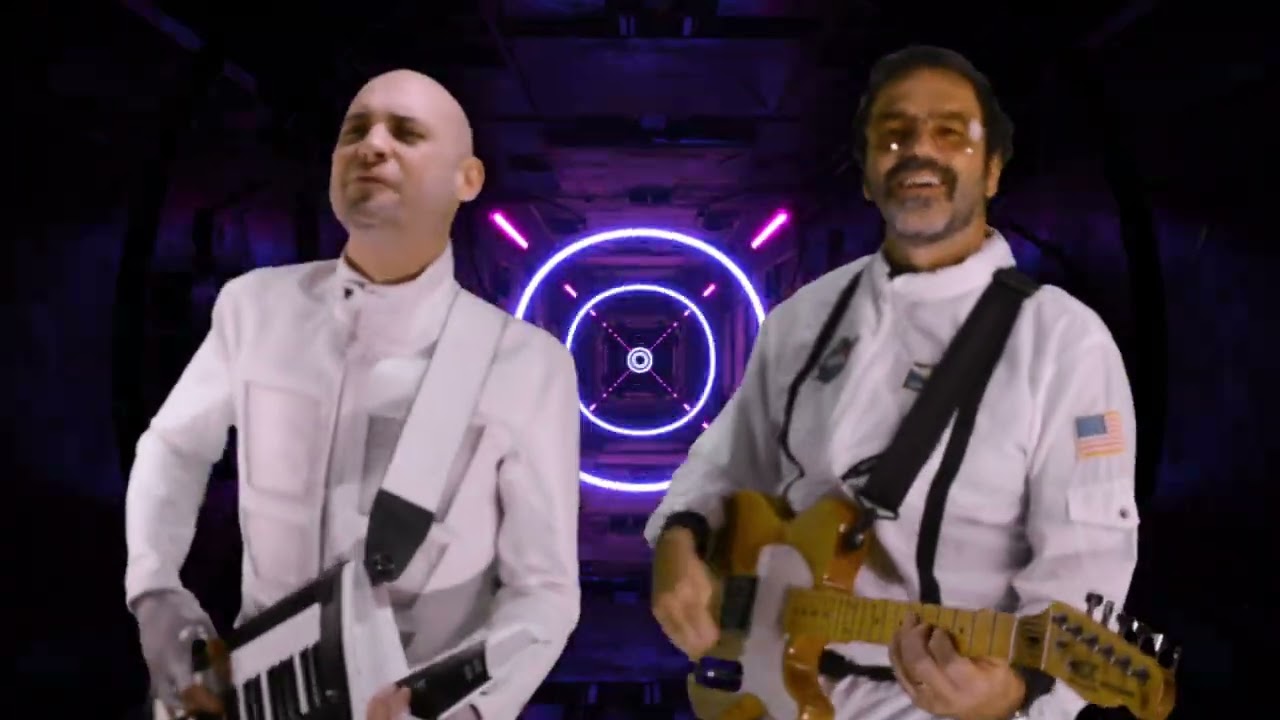 INTERSTELLAR ZARREF REMIX - feat Tuto Ferraz e Donatinho