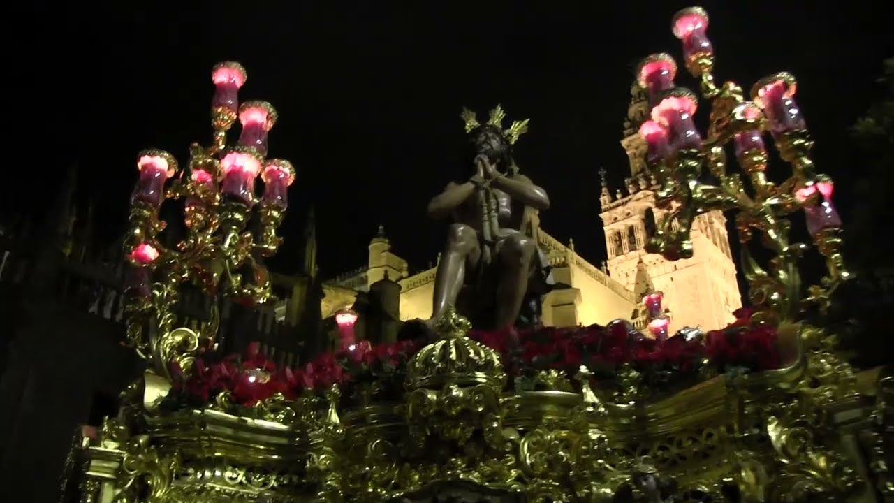 Penas de Triana (La Estrella) || Tras salir de la Catedral - Plaza del Triunfo 2025