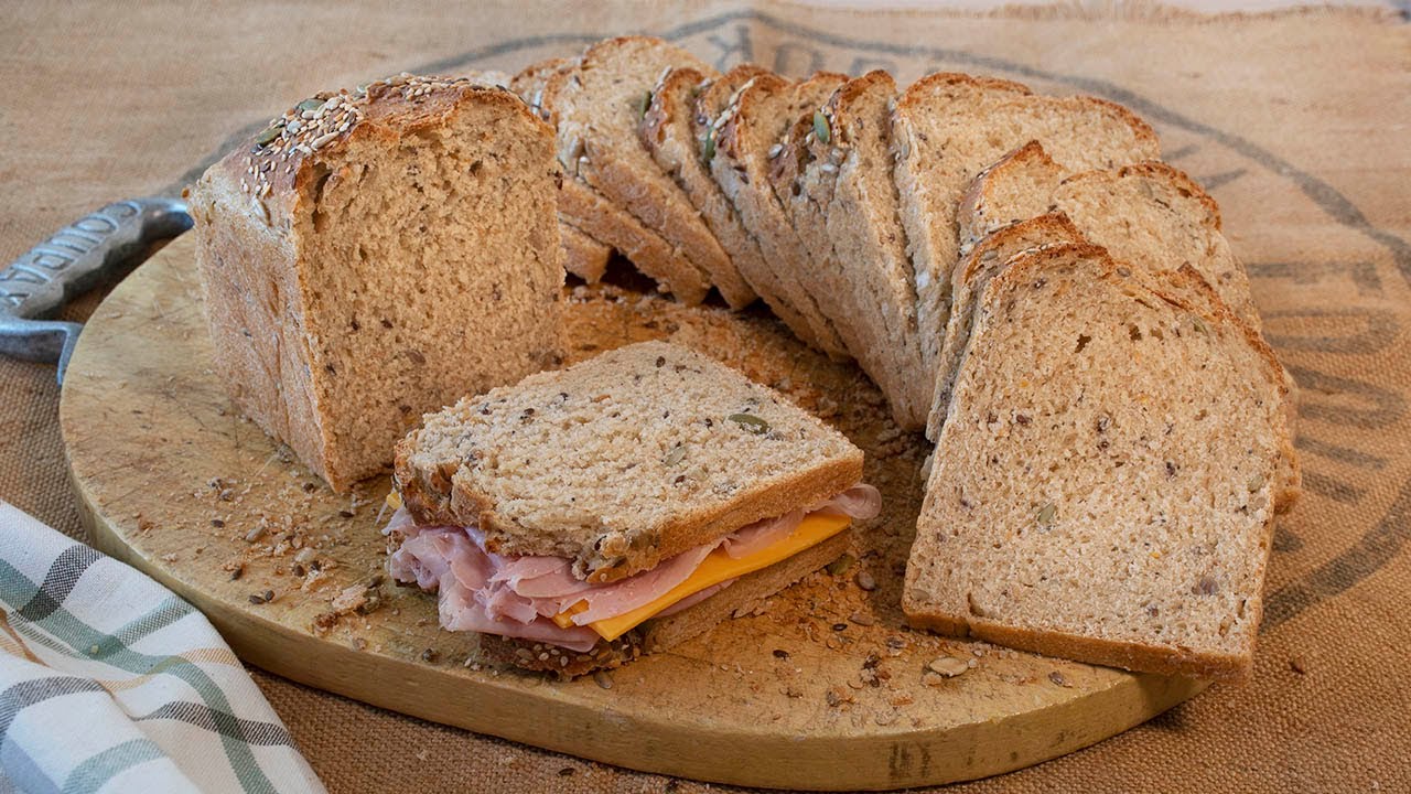 Pan de semillas tostadas y espelta integral. SALUDABLE