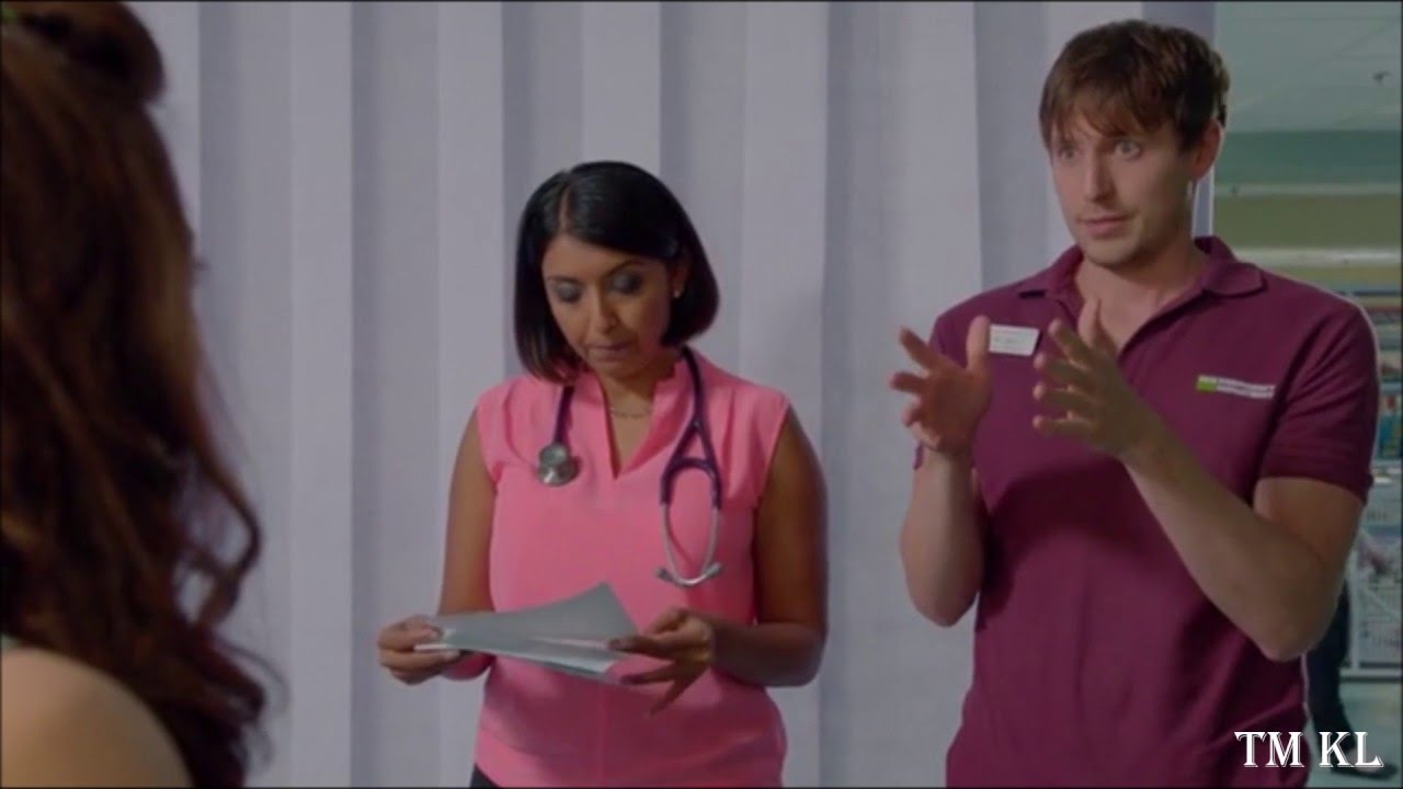 Max and Zoe Scenes S30E20 - Casualty