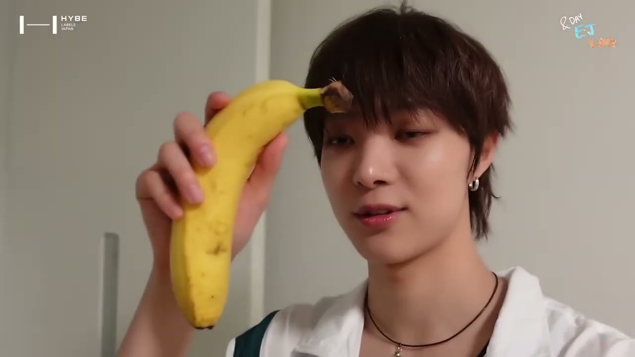 🍊 and 🍌 love story