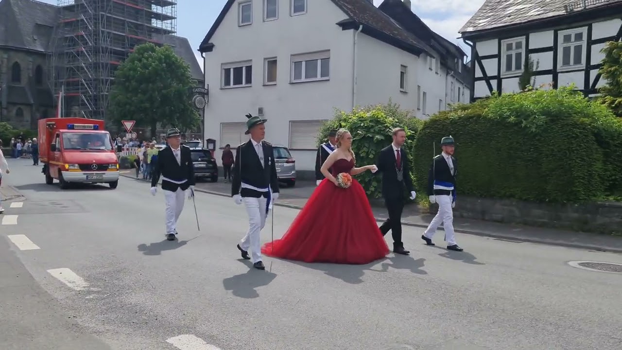 Schützenfest in Nuttlar 2022 Großer Festumzug