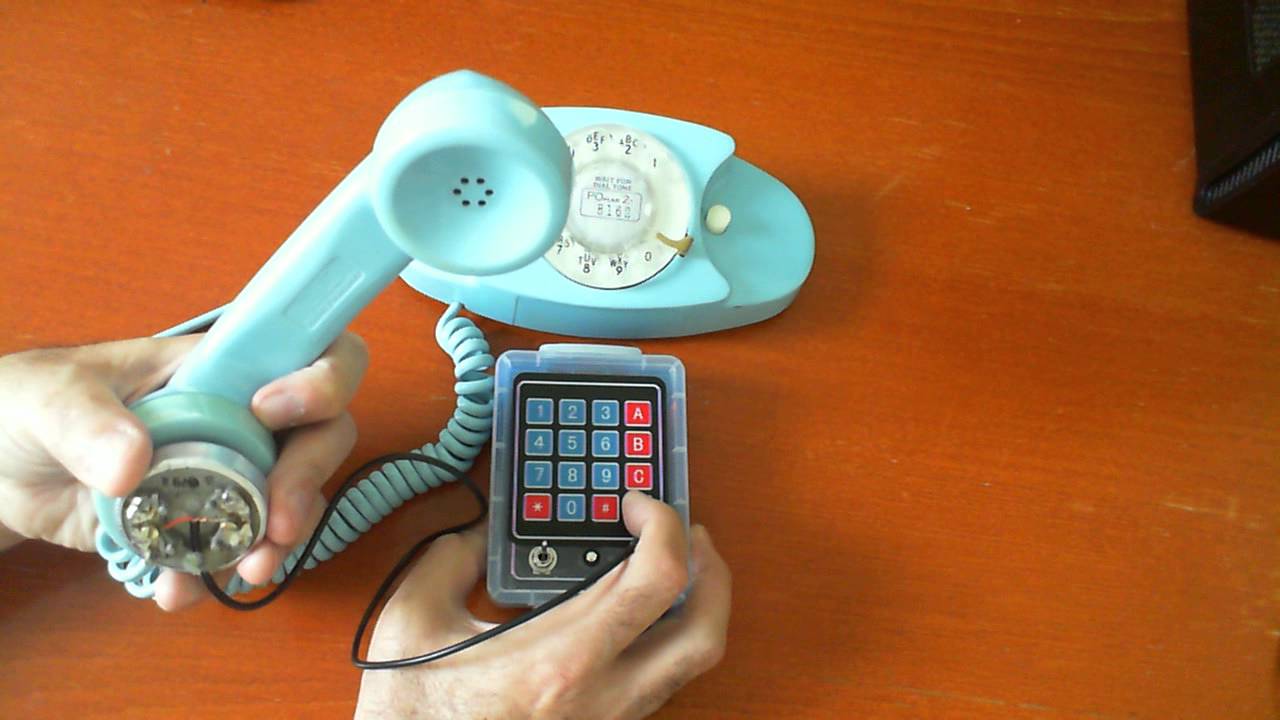 9-Mode blue box in use - Dial Pulse mode