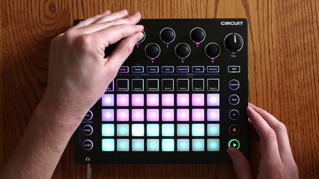 Novation Circuit - Valiant