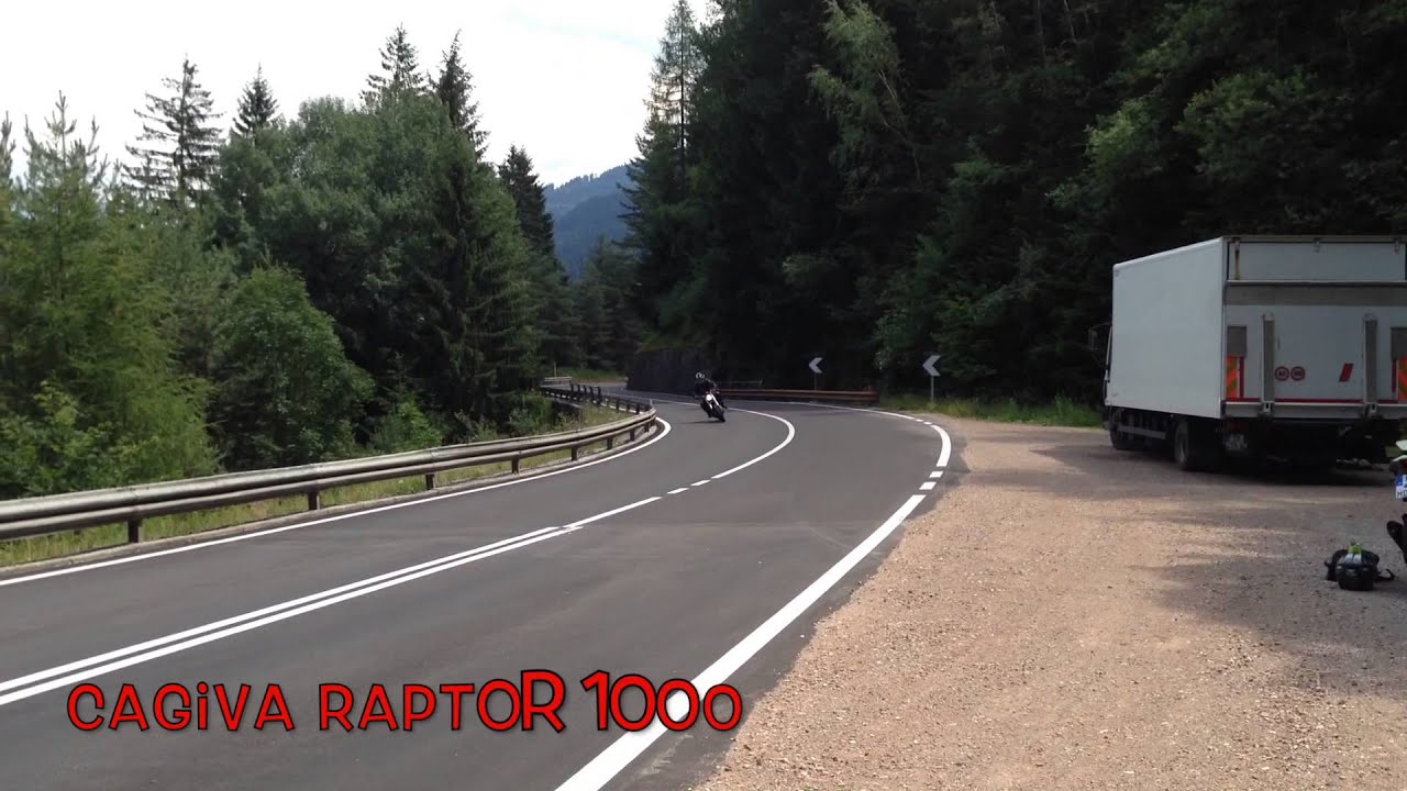 Kawasaki Z1000 VS Cagiva Raptor 1000