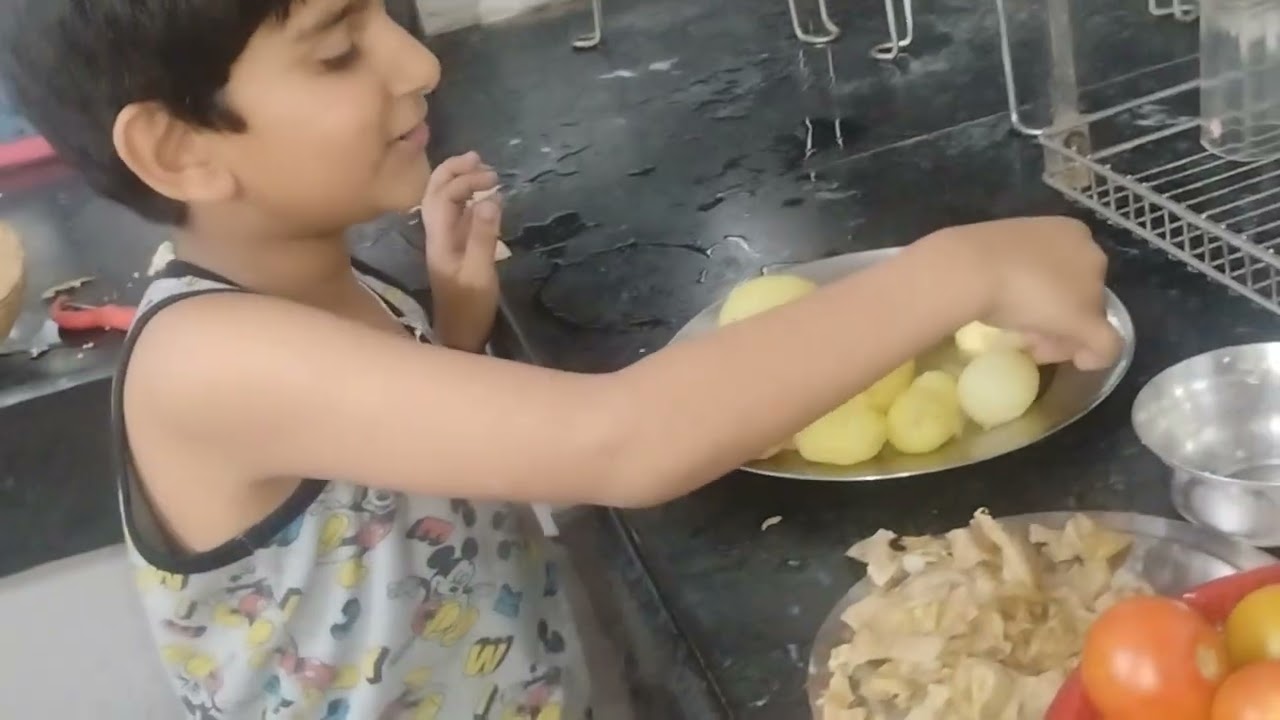 शिवरात्रि के दिन पूरे दिन ही बिजी रहताहै कहने को तो व्रत होता है 