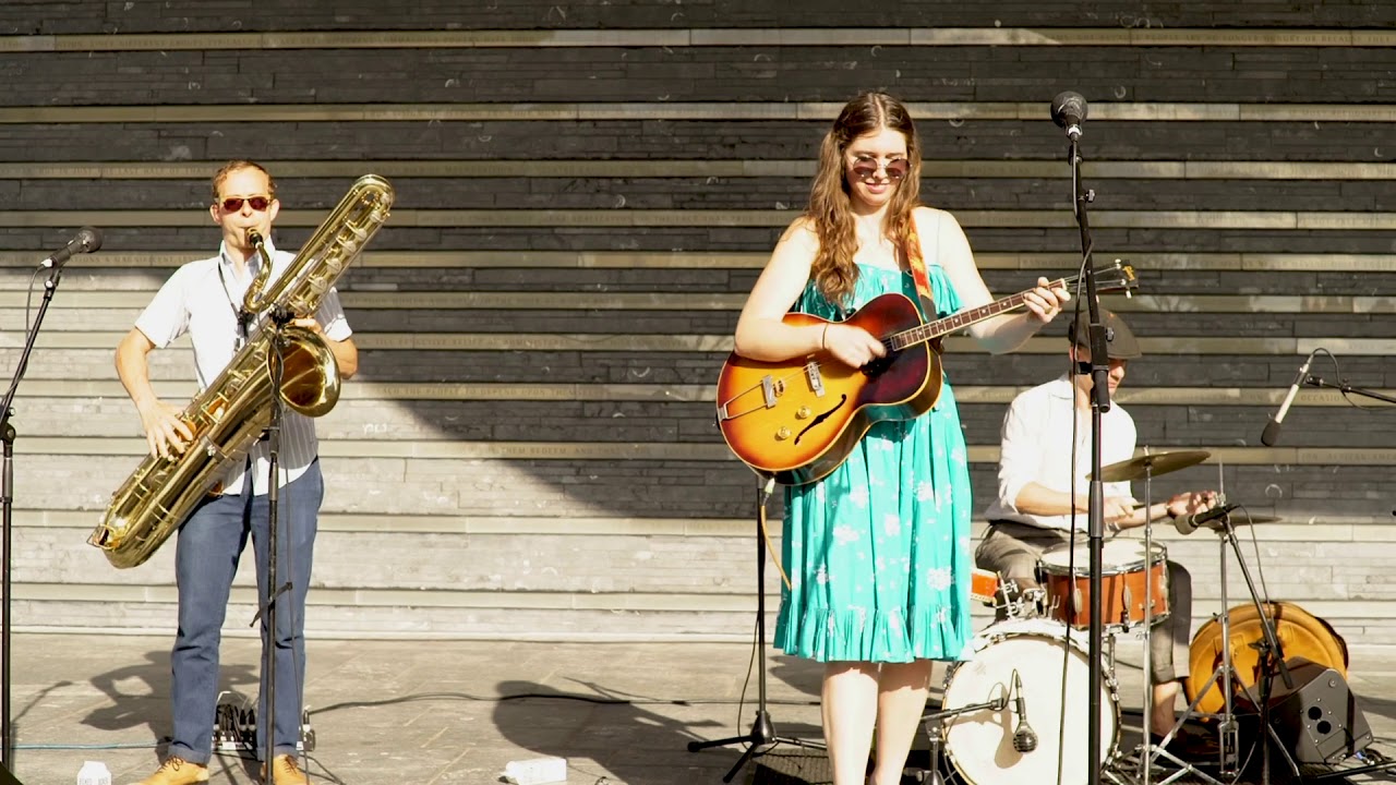 Who Walks in When I Walk Out / Live Video / Sweet Megg & The Wayfarers