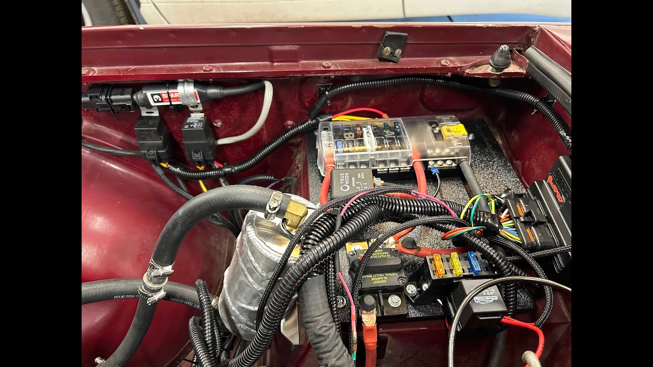 Triumph TR6 Custom Fuse Block