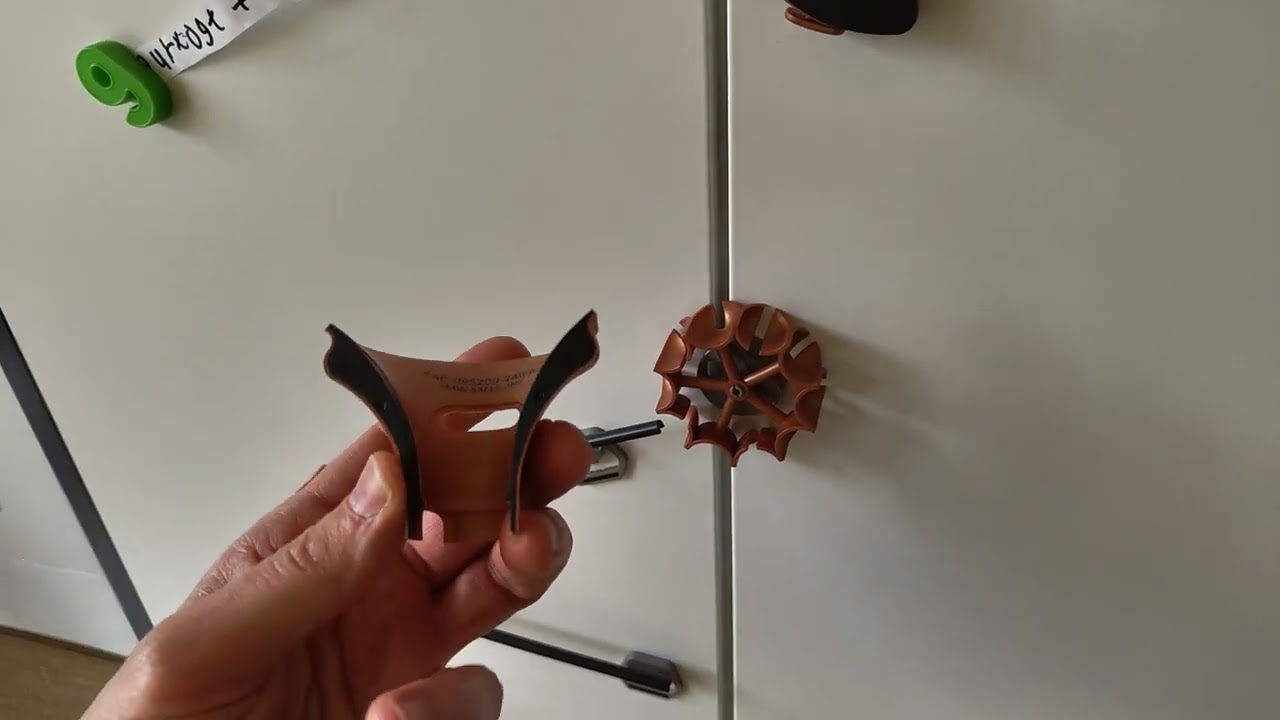So EASY To Use! National Geographic Magnetic Marble Run
