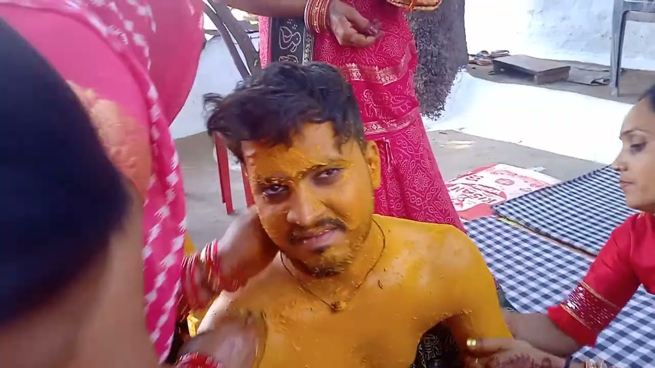 Abhishek ko lag Gai haldi 🙈 #indianculture #india #trending #indianwedding  #wedding